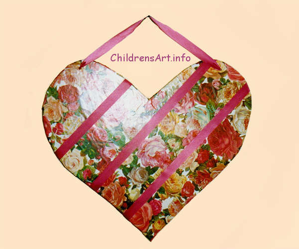 have a heart Valentine card holder school craft